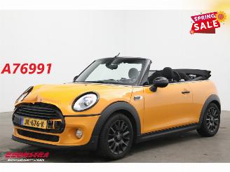 Schadeauto Mini Cabrio 1.5 Aut. Cooper Chili Navi Clima Cruise SHZ PDC AHK 97.954 km! 2016/5