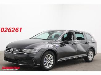 Uttjänta bilar auto Volkswagen Passat Variant 1.4 TSI PHEV GTE Business LED ACC ErgoComf. SHZ Camera 2022/12