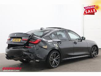 BMW 3-serie 330i M-Sport Schuifdak LEDER LED HUD Memory ACC H/K picture 3