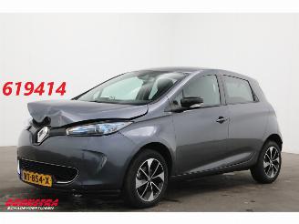 Damaged car Renault Zoé R90 Intens 41 kWh (ohne Accu) Navi Clima Cruise PDC 65.054 km! 2017/2
