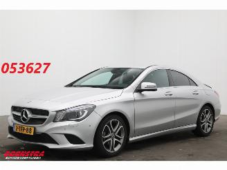 krockskadad bil auto Mercedes Cla-klasse 180 BlueEFF. Ambition BiXenon Navi Airco Cruise AHK 2014/1