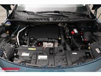 Peugeot 5008 1.2 PureTech Active Navi Clima Cruise Camera PDC AHK picture 8