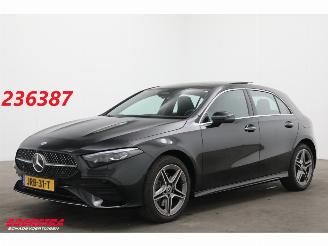 krockskadad bil auto Mercedes A-klasse 250 e AMG Pano LED ACC Apple/Android Camera SHZ 2.435 km! 2025/12