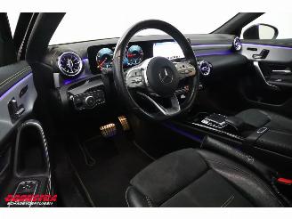 Mercedes A-klasse 180 d Launch Edition 7G-Tronic AMG Pano LED Memory Camera SHZ picture 16