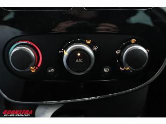Renault Clio Estate 1.5 dCi ECO Limited Navi Airco Cruise PDC AHK picture 22
