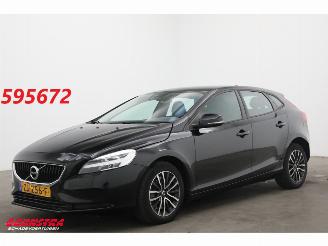 krockskadad bil auto Volvo V-40 1.5 T2 Aut. Momentum LED Navi Clima Cruise SHZ PDC 2019/6