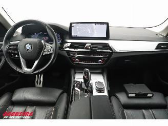 BMW 5-serie Touring 520e High Executive LED Leder Memory Navi Clima Cruise SHZ picture 7