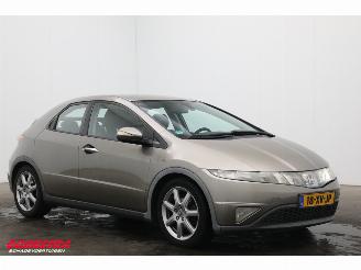 Honda Civic 1.8 Aut. Sport Leder Clima Cruise PDC AHK 140.110 km! picture 2