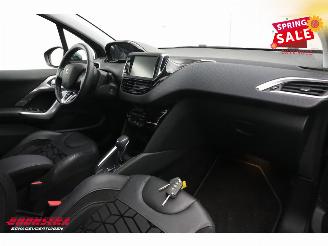Peugeot 208 1.2 PureTech Aut. Première Pano Navi Clima Cruise Camera 29.828 km! picture 15
