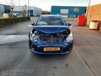 Vrakbiler auto Toyota Avensis Avensis Wagon (T27), Combi, 2008 / 2018 2.2 16V D-4D-F 180 2010/4