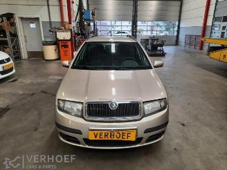 skadebil auto Skoda Fabia Fabia (6Y5), Combi 5-drs, 2000 / 2007 1.4i 16V 2005/9