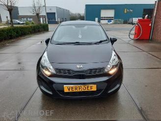 Vrakbiler auto Kia Rio Rio III (UB), Hatchback, 2011 / 2017 1.2 CVVT 16V 2014/3