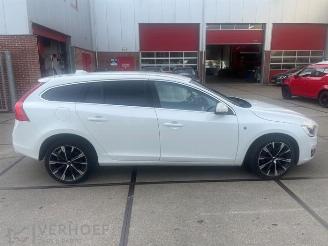 Volvo V-60 V60 I (FW/GW), Combi, 2010 / 2018 2.0 D2 16V picture 2