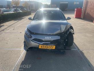 Vrakbiler auto Kia Cee d Ceed Sportswagon (CDF), Combi 5-drs, 2018 1.0i T-GDi 12V 2022/9
