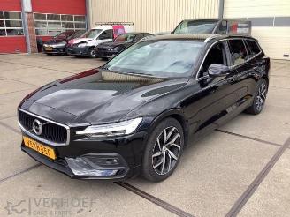 Vrakbiler auto Volvo V-60 V60 II (ZW), Combi, 2018 2.0 T5 16V 2019/6
