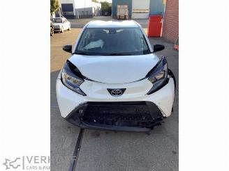Vrakbiler auto Toyota Aygo Aygo X, Hatchback, 2022 1.0 12V VVT-i 2023/5