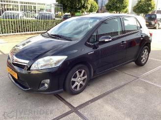 Vrakbiler auto Toyota Auris Auris (E15), Hatchback, 2006 / 2012 1.8 16V HSD Full Hybrid 2011/4