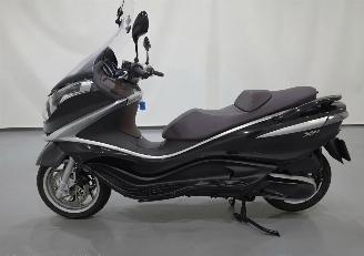 Piaggio X10 350 Executive BS 25kw Bjr.2018 picture 15