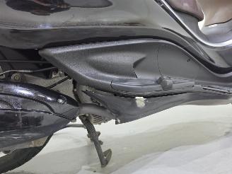 Piaggio X10 350 Executive BS 25kw Bjr.2018 picture 14