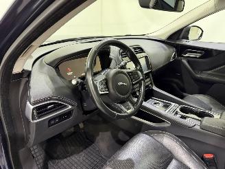 Jaguar F-Pace 2.0d Turbo Portfolio AWD Aut. picture 14
