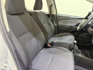 Toyota Yaris HB 1.0 VVt-i Aspiration picture 19