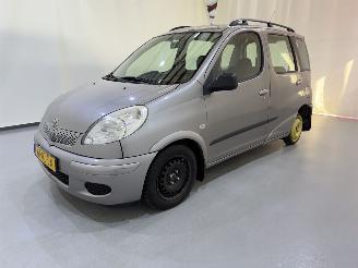 Toyota Yaris-verso 1.3 VVT-i Sol Automaat Airco picture 5