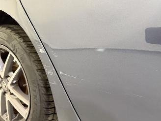 Toyota Auris HB 1.8 Hybrid Lease Pro Pano/Clima picture 22