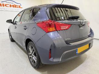Toyota Auris HB 1.8 Hybrid Lease Pro Pano/Clima picture 4