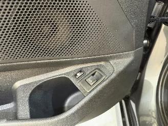 BMW 3-serie Touring 330e Advantage Aut picture 31