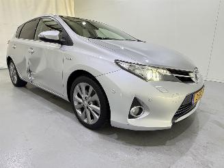 skadebil auto Toyota Auris HB 1.8 Hybrid Lease Pro Navi/Clima 2013/10