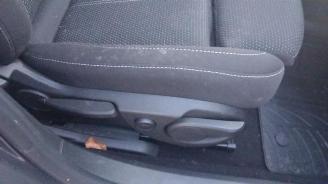 Opel Astra Astra J (PC6/PD6/PE6/PF6), Hatchback 5-drs, 2009 / 2015 1.4 Turbo 16V picture 11