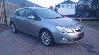 Opel Astra Astra J (PC6/PD6/PE6/PF6), Hatchback 5-drs, 2009 / 2015 1.4 16V ecoFLEX picture 1