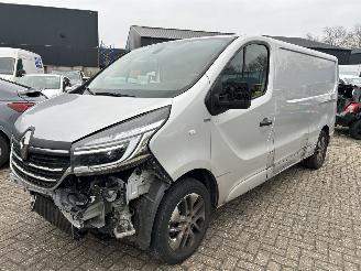 skadebil bedrijf Renault Trafic 2.0 DCI  Automaat  L2H1  Luxe 2020/10