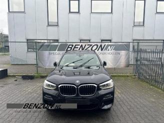 krockskadad bil auto BMW X3  2021/5