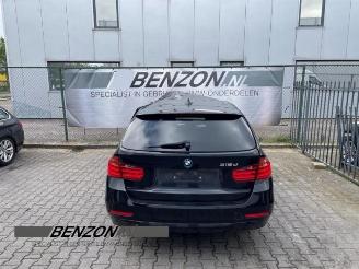 krockskadad bil auto BMW 3-serie  2014/9