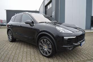 uszkodzony samochody osobowe Porsche Cayenne 3,0 Diesel Full options PDF problem 2016/5