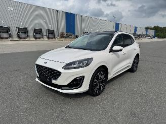 krockskadad bil auto Ford Kuga Vignale 1.5 Panorama B&O LED Leder Navi Vol opties 2021/11