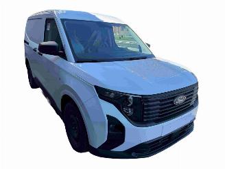 Ford Transit Courier Van  picture 1