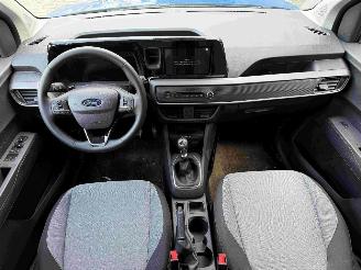 Ford Tourneo Courier M1 Limited picture 2