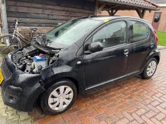 Uttjänta bilar auto Peugeot 107 107, Hatchback, 2005 / 2014 1.0 12V 2011/7