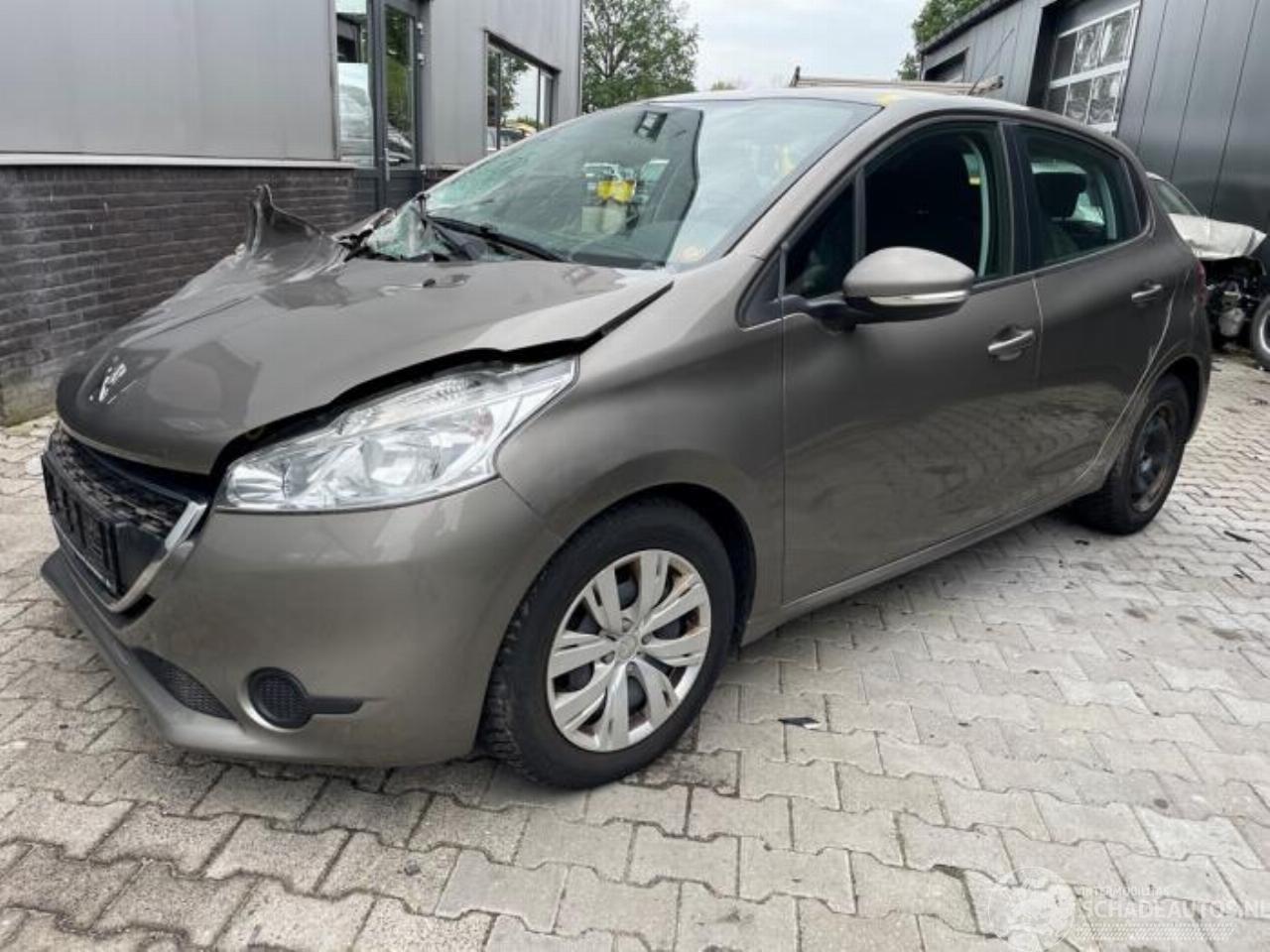 Peugeot 208 208 I (CA/CC/CK/CL), Hatchback, 2012 / 2019 1.2 Vti 12V PureTech 82