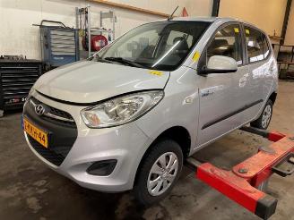 Schadeauto Hyundai I-10 i10 (F5), Hatchback, 2007 / 2013 1.0i 12V 2013/5