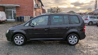 Volkswagen Touran 2.0 TDI picture 8