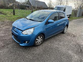 damaged passenger cars Mitsubishi Space-star  2014/10