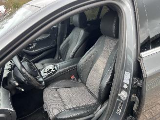 Mercedes E-klasse Lichte brandschade !! picture 9