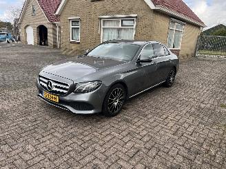 damaged passenger cars Mercedes E-klasse Lichte brandschade !! 2017/6