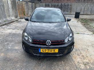 damaged passenger cars Volkswagen Golf 2.0 GTI 2011/10