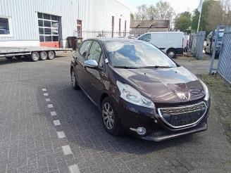 Uttjänta bilar auto Peugeot 208 208 I (CA/CC/CK/CL), Hatchback, 2012 / 2019 1.2 Vti 12V PureTech 82 2013/9