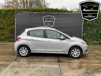 Vrakbiler auto Peugeot 208 208 I (CA/CC/CK/CL), Hatchback, 2012 / 2019 1.0 Vti 12V PureTech 2016/3