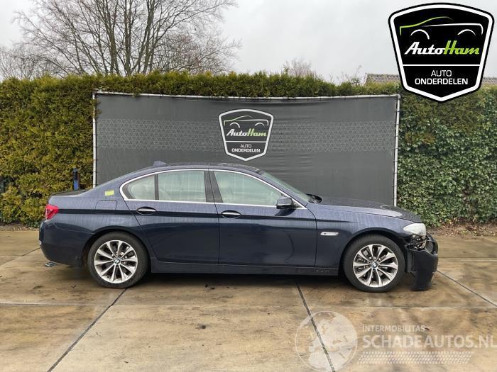BMW 5-serie 5 serie (F10), Sedan, 2009 / 2016 530i 24V TwinPower Turbo